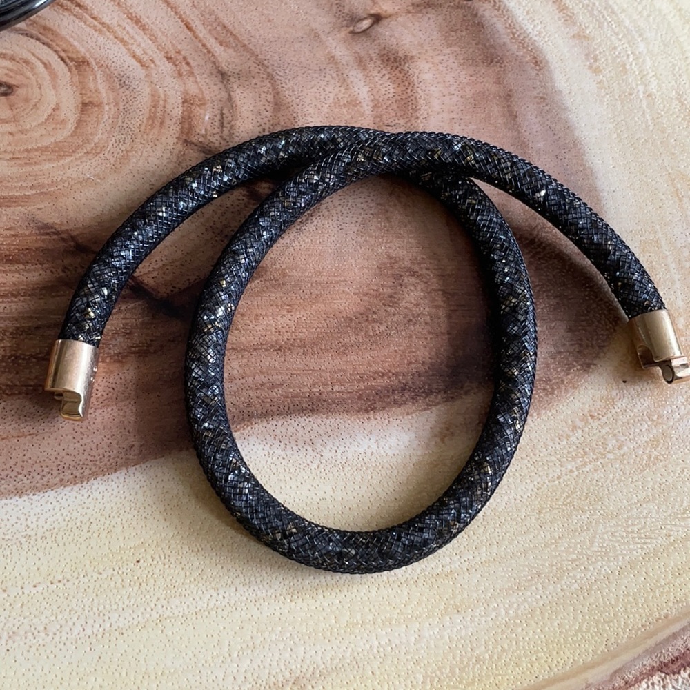 Swarovski necklace/bracelet black.